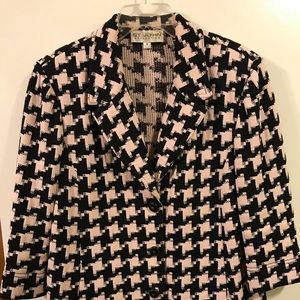 Size 12 St John swing jacket soft pink & black